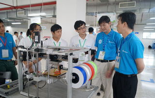 工業(yè)中心師生創(chuàng)新項(xiàng)目 亮相 自動化設(shè)計(jì)大賽并獲技術(shù)轉(zhuǎn)讓